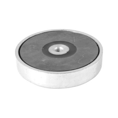 Ferrite pot magnet Ø80x18 mm with threaded M10 through hole and 55 kg holding force
